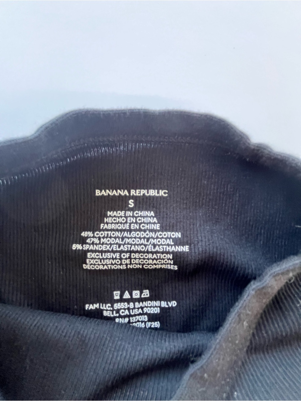 Lot of 2 Banana Republic long sleeve cotton spandex undershirts/outdoor wear S - Picture 6 of 6
